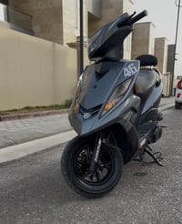 جي تي ار للبيع دراجه كلها كامله ختم واحد ويه المحرك مابيها اي نقص دراج...