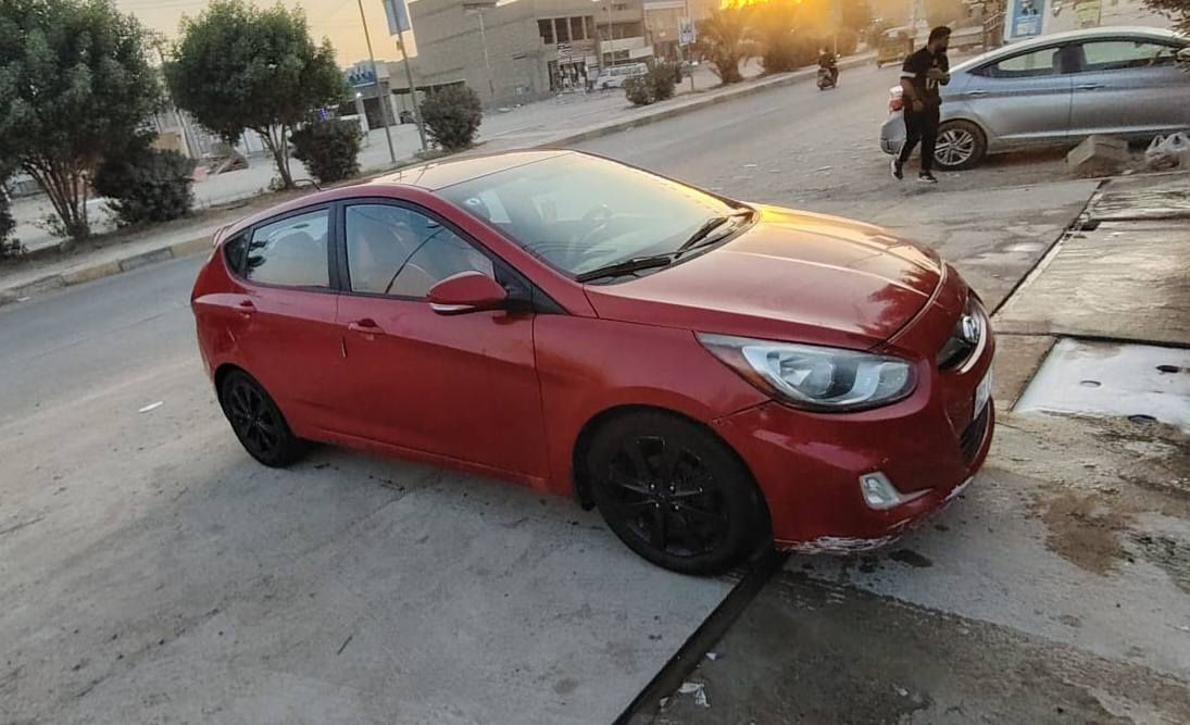 السلام عليكم اكسنت موديل 2013 وارد أمريكي بدون حادث موجود صبغ اربع قطع  اثر شخوط السيارة مال بيت جاهزة من كل نواحي من صدر من كلشي السيارة ماشيه 74 ولسونار مرفق بالصور سعر 85 ورقه او بيها شي حدا بسيط رقمي *********** / *********** / ملاحظة سيارة باسمي شرط التحويل ارقام الإنكليزي رقم بغداد 🌹
