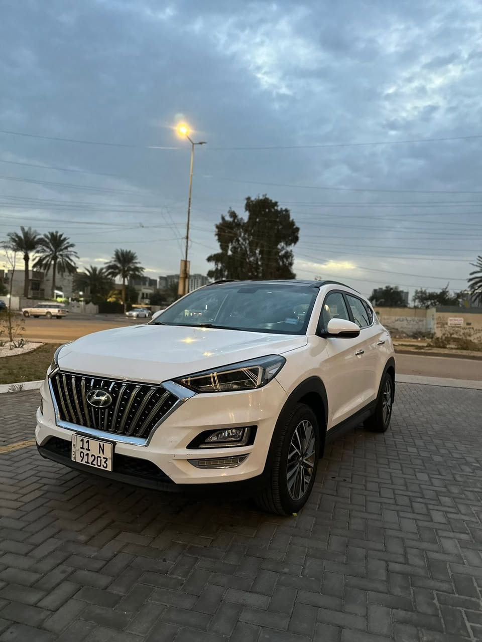 سلام عليكم توسان 2020 خليجي بصمه فتحة ٥ عدسات دبل لددوسات ليزريةفول موصفات رقم بغداد باسمي كله جديد 
مكفوله من الصبغ ماشية ٧٣ مكانها بغداد الكرخ.                           
السعر ٢٠٢ بيها مجال 
رقم الهاتف ***********
