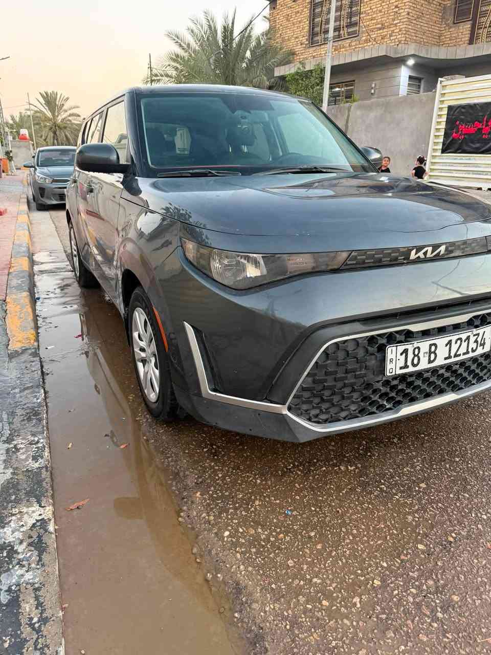 على بركة الله ، للبيع سيارة بحالة ممتازة 
سيارة تشتريها اليوم وماتبدي تصرف عليها باچر
موديل٢٠٢٣ محرك ٢٠٠٠ دوش 
توقف ذاتي ، تحكمات ستيرن
Lx
ماشية ٥٢ كم
شاشة كبيرة تحديد مسار 
بدون قطرة صبغ  
حادثها خفيف فقط حافة البنيد وجاملغ ايمن
سيارة بيت مو سيارة شغل وتعب 
نظيفة من الداخل والخارج والي يشوفها راح يعرف شگد محافظ عليها
تحتاج تشوفها ع الطبيعة حتى تعرف قيمتها 
سعر ١٤٥ للجادين فقط
مو تقارنلي سعرها وي المگلوبة والغرگانه والي بيها قطعتين وتلاثة وتگلي غالية 

***********
***********
هاي السيارة راحة بال تركب وتتوكل ع الله ومتشيل هم 

مكان السيارة الحلة
