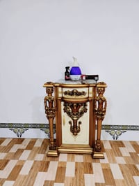 غرفة اخشاب • زان اصلي • قليلة الاستخدام