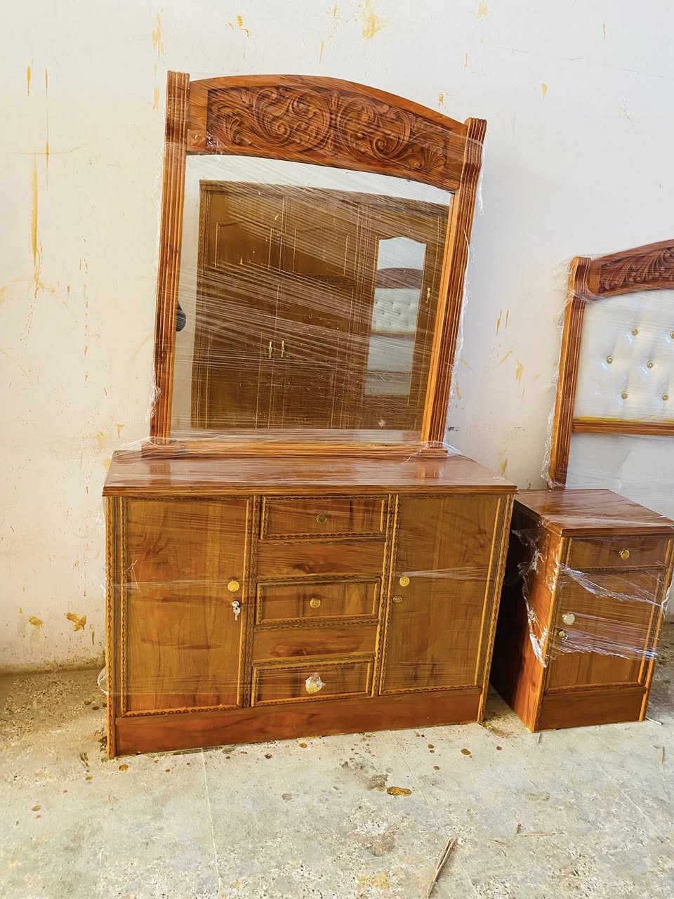 غرفة نوم 5 باب ملحق نظيفة اخت الجديدة حديثة مال عرسان بسعر 750 الف
 عنوان بعقوبة كاطون شارع بو رباح مزاد ضي القمر 

***********
