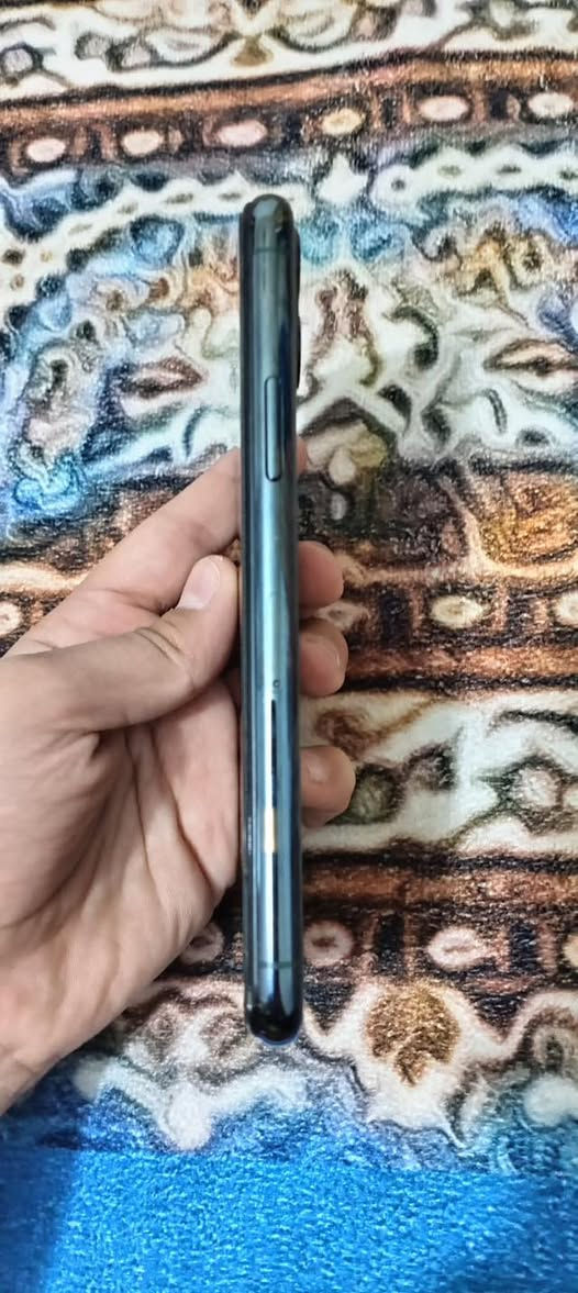 تلفون ايفون اهدعش عادي أريد مراوس أو بيع ذاكره خمسه وستين بطاريه خمسه وستين التواصل علا هاذا الرقم *********** بي واتساب
