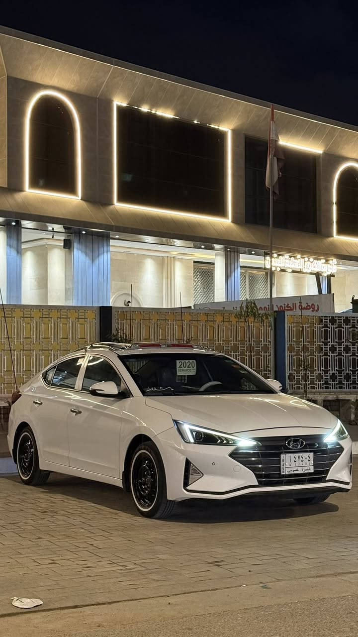 السلام عليكم النترا موديل 20 خليجي السياره مكينه قير كفاله بيها فقط بارد ثنين جاملغ امامي وجاملغ خلفي على كد اربع أصابع السياره رقم وسنويه جديده لسنة 31 رقم دولي جديد السياره باسمي مكان السياره البصره _ المعقل  للاتصال ***********. السعر 164 وبيها مجال
