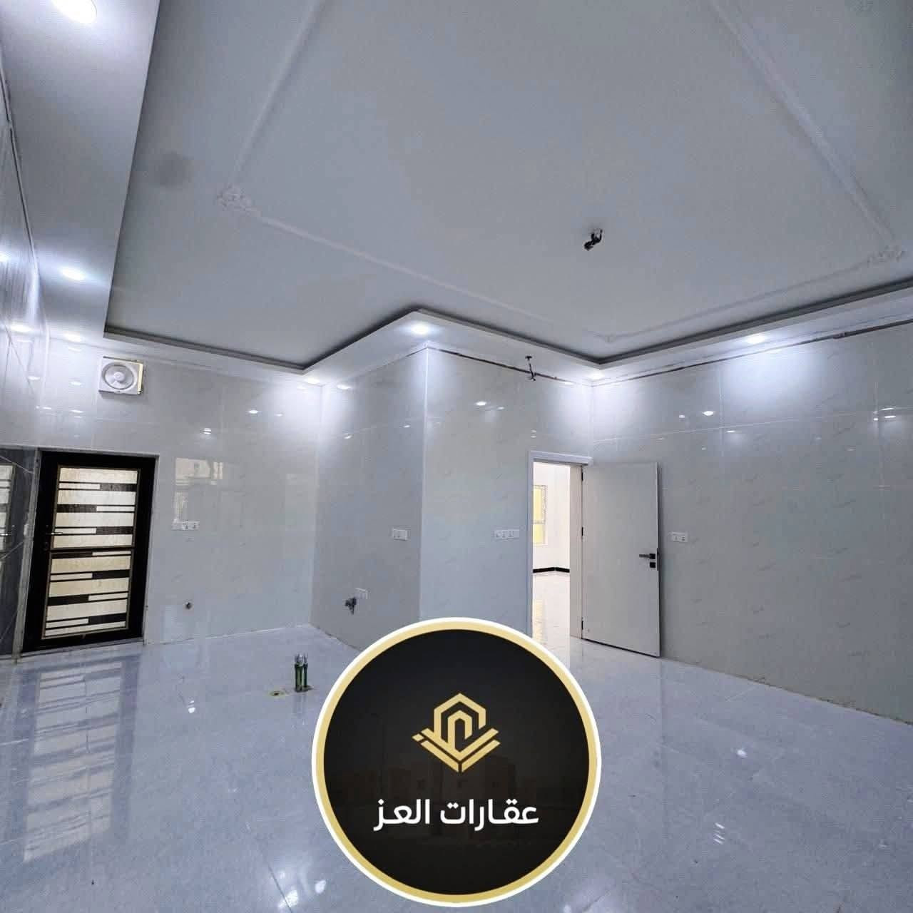 دار للبيع في تكريت - حي الضباط  المساحة: 200 م² -واجهة 10 م - سند منفصل - شارع 20 م تبليط
· المواصفات: 5 غرف نوم + صالة + استقبال + مطبخ + 3 حمامات + كراج + حديقة.

· السعر: 255 مليون دينار (قابل للتفاوض للشراي)

💸ملاحظة البيع  والشراء  مباشر مع صاحب العقار وجهًا لوجه
للاستفسار والاستشارات العقارية:
*********** - ***********

تتوفر عروض عقارية أخرى متنوعة. تكريت, صلاح الدين
