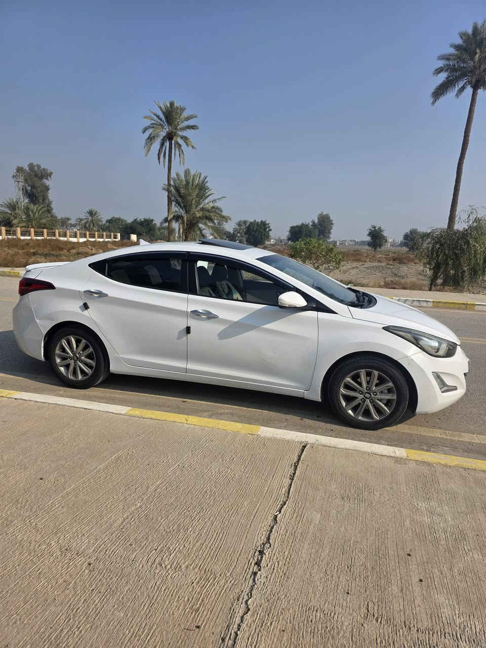 السلام عليكم
النترا موديل ١٤ خليجي للبيع
رقم بغداد
السعر ١١٠ 
مكان السياره بابل مسيب سدة الهنديه
رقم الهاتف ***********
***********
