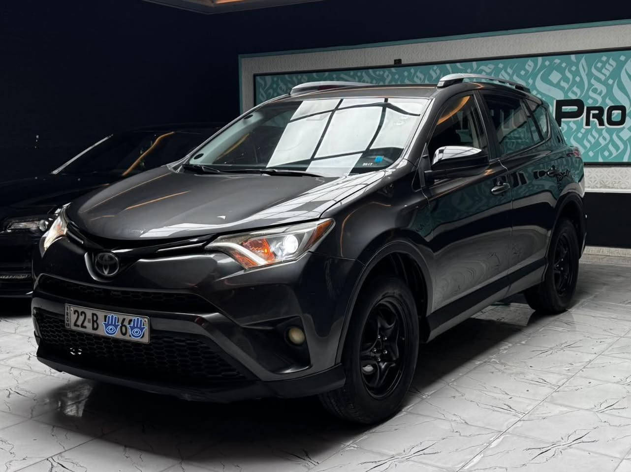 تويوتا راف فور RAV4 موديل 2017
#رقم اربيل بأسمي
الفئة: LE
نظام الدفع: دفع امامي 
العداد: 140,000 مايل
الوارد: الولايات المتحدة الأمريكية

المواصفات:
شاشة عرض
نظام التحذير من الاصطدام (رادار)
مصابيح أمامية LED
كاميرا خلفية
مثبت سرعة
نظام التحكم في المنحدرات (Hill Assist)

ملاحظات:
السيارة وارد أمريكا الضرر جاملغ الامامي جانب السكن بدون اي دواخل
مكان السيارة #كربلاء

السعر: 🟧 168 وبيها مجال قليل 📮
للتواصل (اتصال فقط): ***********

#تويوتا_راف4 #راف4_2019 #RAV4_LE #وارد_امريكي #AWD #بيع_سيارات #سيارات_مستعملة

