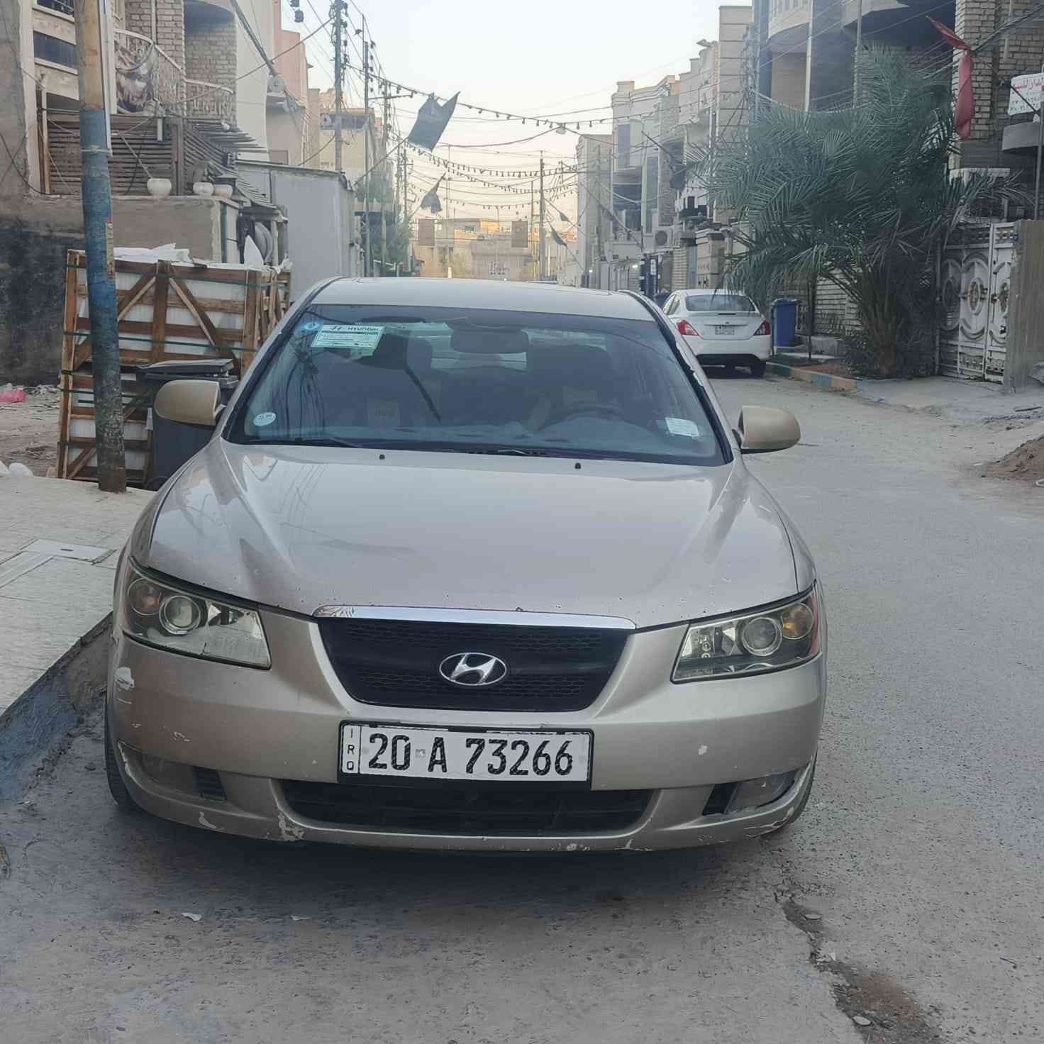 السلام عليكم
سوناتا 2006 
6سلندر 
عليها تخم تاير جديد بعد التصوير
تبريد شغال 
كشن السائق والصدر تدفئه بالكشنات كشن السائق كهرباء حادثها من امريكا بابين عكس السائق سياره خير من الله رقم دولي جديد سنويه بأسمي تحويل ثاني يوم السياره نفس ما بالصور السعر 85
***********
