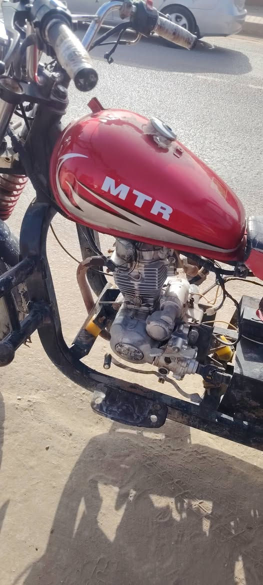 للبيع ستوته مديل 2014 محرك جديد  لايتات شغاله  سلف عوزه باتري كوم حديد اوراق ضايعه متعهد بسرقه وعشائر سعر 600 وبيها مجال


**إذا كنت صاحب هذا الإعلان وتريد حذفه لأي سبب، رجاءا أرسل رسالة إلى الدعم الفني**