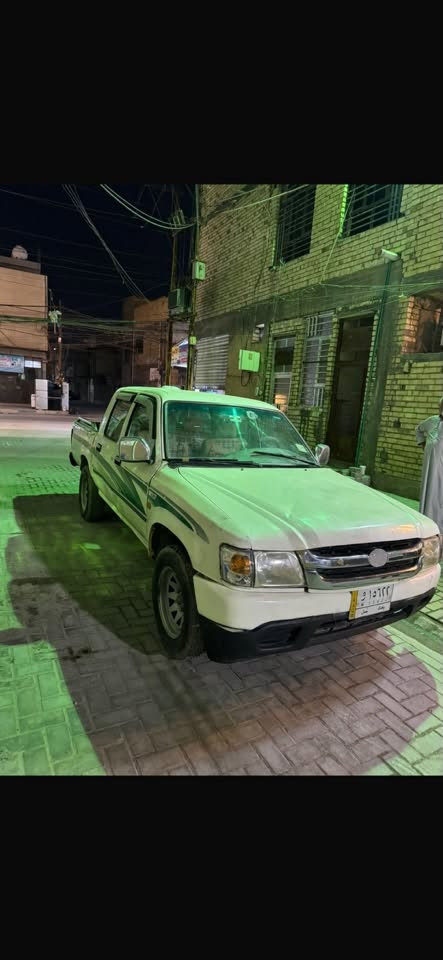 بيكم دير موديل 2006 رقم بغداد سعر 22 وبيها  مجال شي بصيط مكينة وكير وكسل شواصي مكفولة مكان سياره بغداد البنوك واي ستفسار اني حاضر وهاذا رقمي 
 ***********
