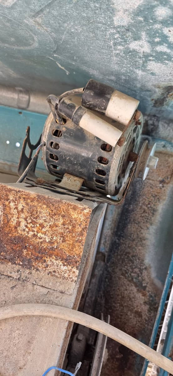 ماطورين مال مبرده البيع راسلني خاص سعر


**إذا كنت صاحب هذا الإعلان وتريد حذفه لأي سبب، رجاءا أرسل رسالة إلى الدعم الفني**