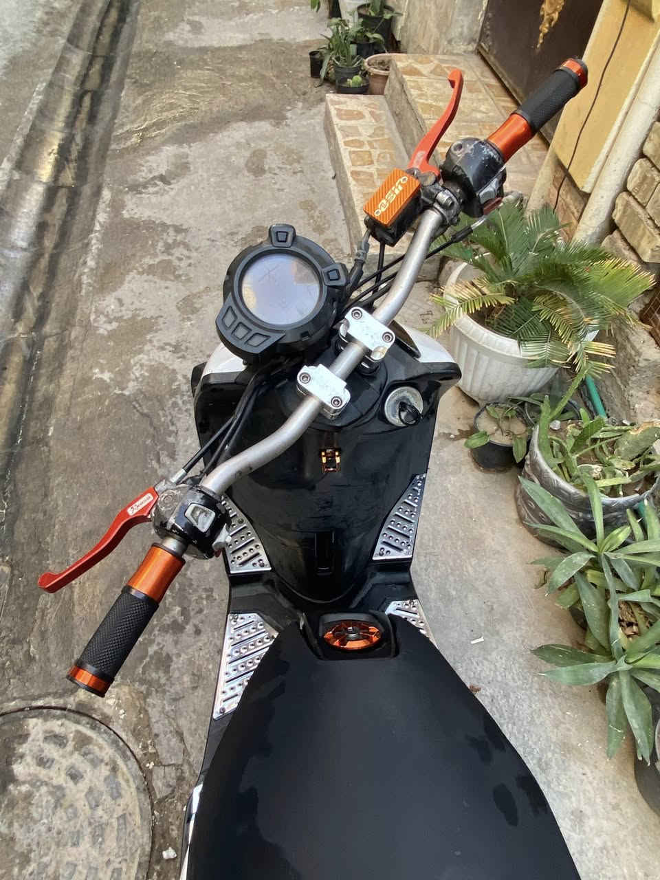 السلام عليكم سكنس جبلي نوزل خطين دشبول الكتروني بك لايت عدسات مديل حديث
كفرات ختم واحد
كهربائيات كله كامله
بيه تزويدات بسيطه قبق فلاوين قطره دهن وقطره اكسل قبق بانزين يدات بريك وسكليتر ستيرن رياضي سبايدر رياضي
مكاني بغداد الاعظميه
 شراي يتصل
***********
