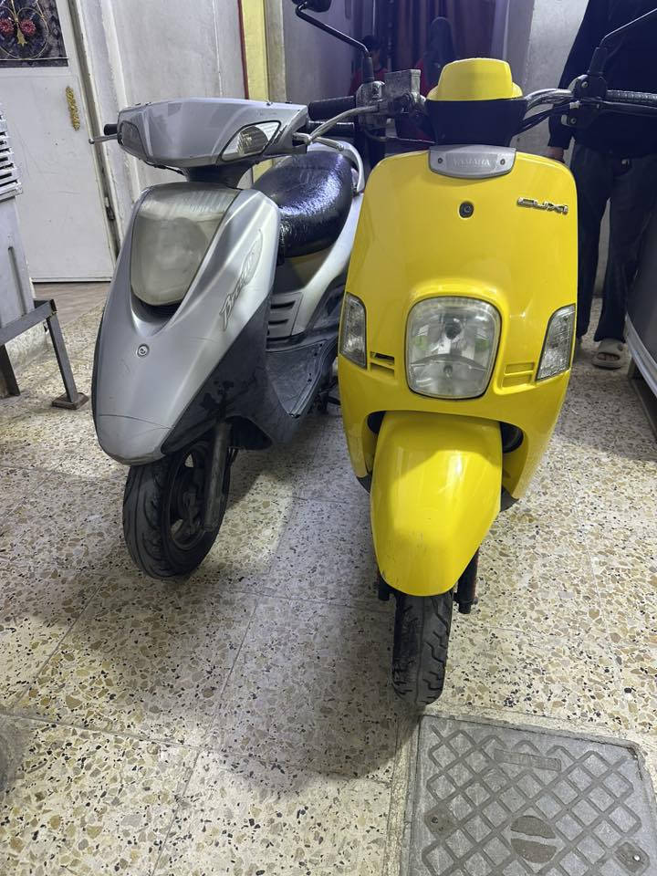 السلام عليكم درجتين بريز و بوليس الدرجتين شغالات وخير من الله كهربائيات كله شغاله مكينه وكاله السعر بوليس ٦٠٠ و البريز ٥٥٠ وبيهن مجال للشراي مكاني مدينه الصدر الرقم *********** متواجد اتصال بس
