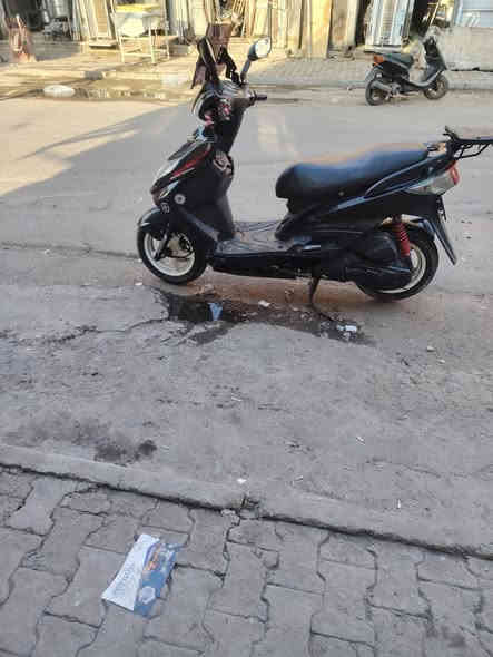 سلام عليكم سكنز للبيع دراجه نضيفه كلش مكفوله كفاله عامه الدراجه خير من الله نضافه وشلعه دراجه كلش حلوه ب العافيه ع ياخذه  مكاني كرخ ***********
