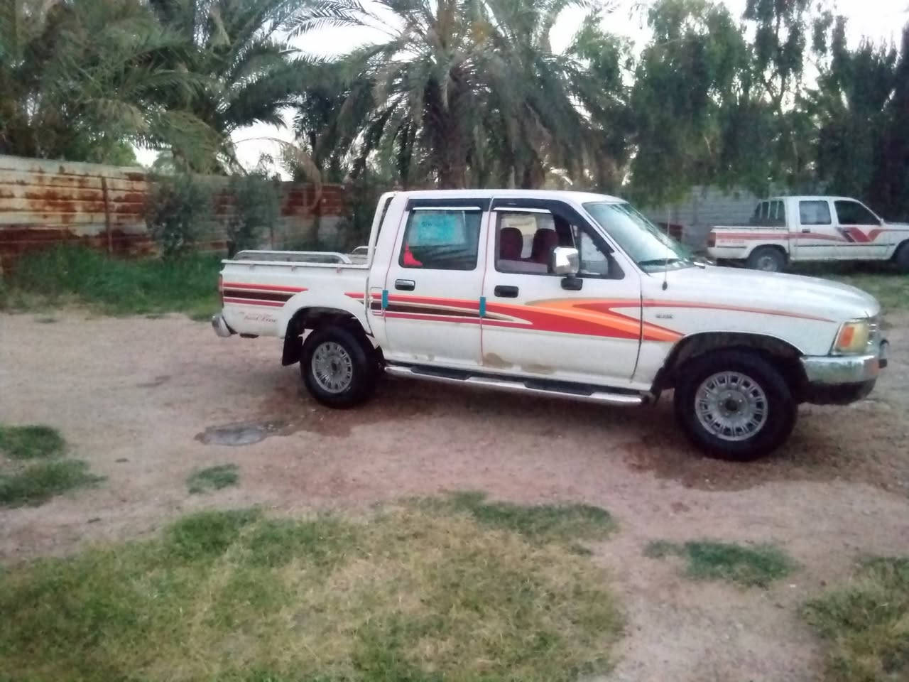 السلام عليكم بيكم للبيع موديل 89 رقم بغداد مشروع وطني شرط التحويل سنويه ل 28 كفاله عام شرط جير محرك وشاصي ***********
