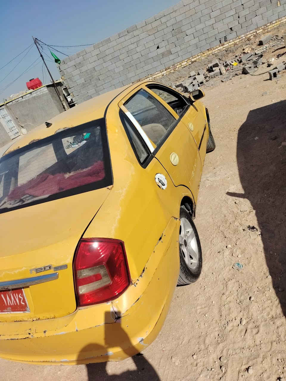 السلام عليكم للبيع سياره شغاله عوزه شويه ترتيب السعر ٤ وراق مكان نجف مكينه وكير مكفولات لشراي يتصل مكلف بل نشر رقم ***********
