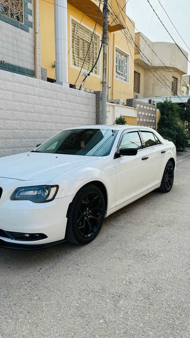 السلام عليكم لبيع 
اوباما  S300  كفاله عامه من كلشي
شركه انترنشونال
موديل 2019 
السيارة فول مواصفات ١/١
اللون  ابيض
محرك v6 3600
السيارة جديدة بكل معنى الكلمة
رقم اربيل جديد تحويل وكاله بل يعجبك
مواصفات 
بصمة
تشغيل عن بعد
كامره خلفي دوارة
حساسات امامية
حساسات خلفية
اشاير جانبي 
سماعات بالصندوق
بانوراما 
بردة خلفية
رادار جانبي
رادار امامي
كشن  تبريد 
كشن جلد
كشن كهربائي سائق
كشن كهربائي السكن
هيتر كشن
ويل كب ٢٠ 
كير استيرن
شاشه جبيرة 
كشن كهربائي
اسبايدر خلفي
لايت زينون امامي وخلفي
السيارة كلين تايتل كفاله عامه من كلشي 
السعر 290 بيه مجال
مكان السياره النجف ***********
