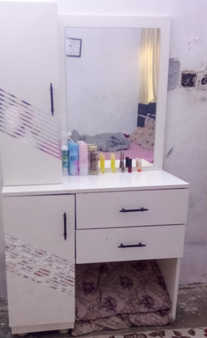 السلام عليكم غرفه تركي 3قطع اللبيع نظيفه كلش السعر 300وبي مجال مكان كركوك منطقه 55قرب الجمعيه رقم الهاتف ***********
