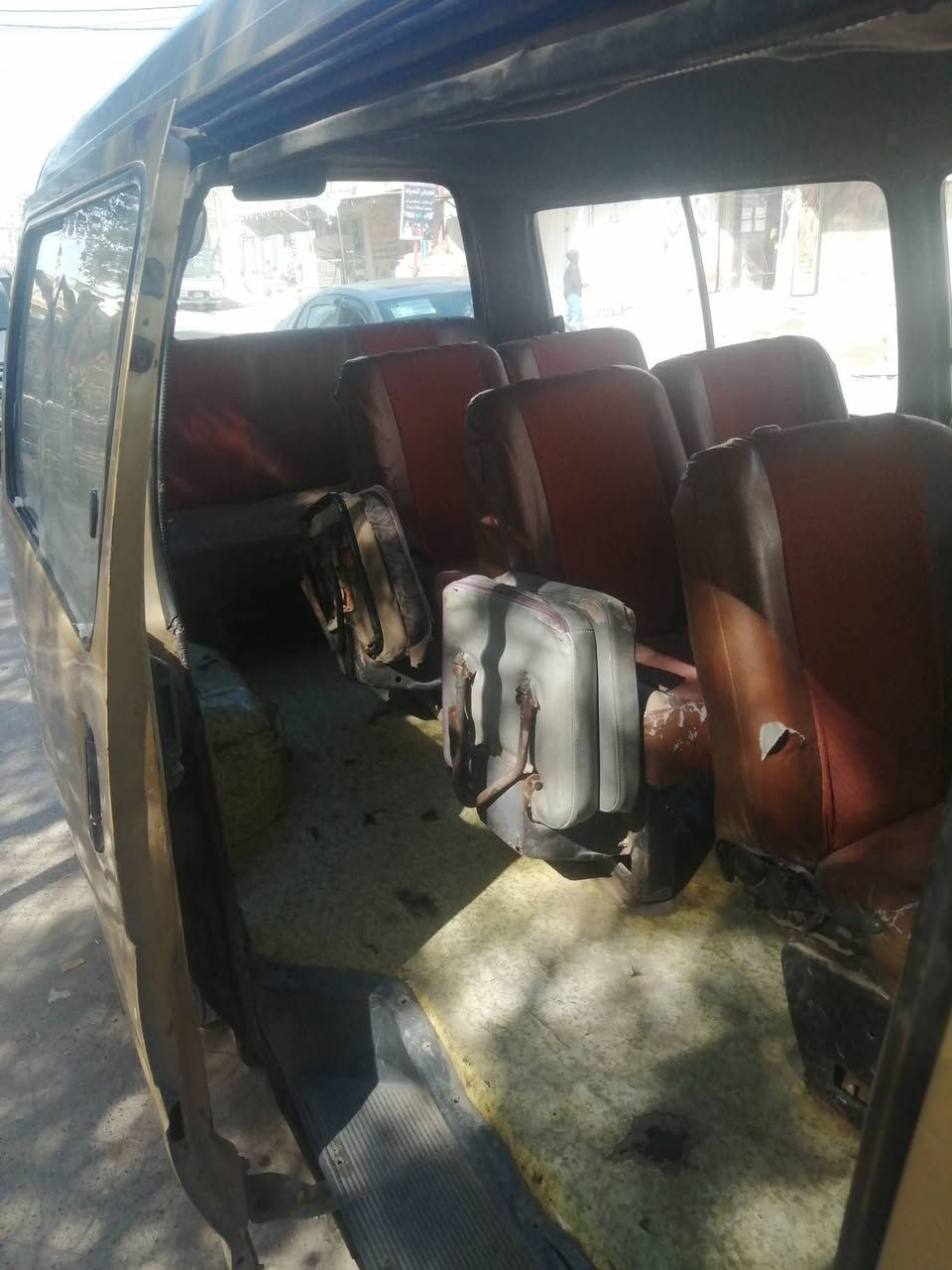 سلام عليكم سياره البيع كيه بولرسن
مديل الفين 2006
مكينه وكير جيد جدأ مكفولات
كهربائيات كله شغاله
تخم تاير جديد
تحويل ثاني يوم بصم كبل
السعر: 37$ ورقه وبيه مجال حك جيه 
سياره جديده من صدر وكلشي بيه بلادي
ملاحضه مصبوغه حزام
رقم ستفسار ***********
