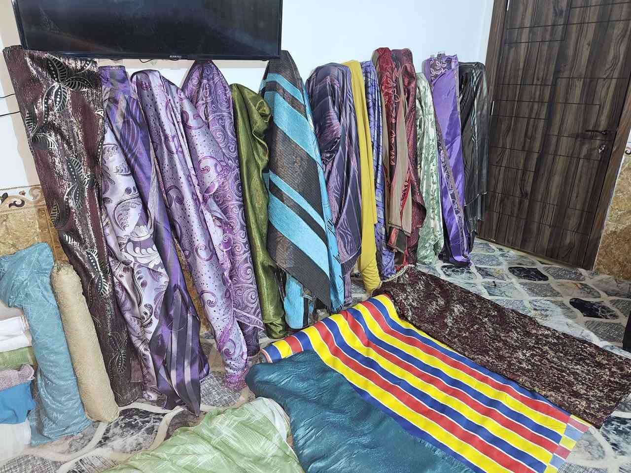 🚩((عرض))🚩 تصفيه اقمشه 🚩ستائر🚩
💥🚩 {{توصيل فقط }}
متواجد اي وقت اتصل 
الرقم 
***********
القماش سعر  المتر {{ 2.500}}
التول سعر  المتر {{2500}}
الجادر ارتفاع{{ 2.25}}  السعر  {{1500}}
حمالات زيبره تركيه زوج {{5000}} 
حمالات زيبره صيني زوج {{4000}} 
{{ توصيل فقط }}
