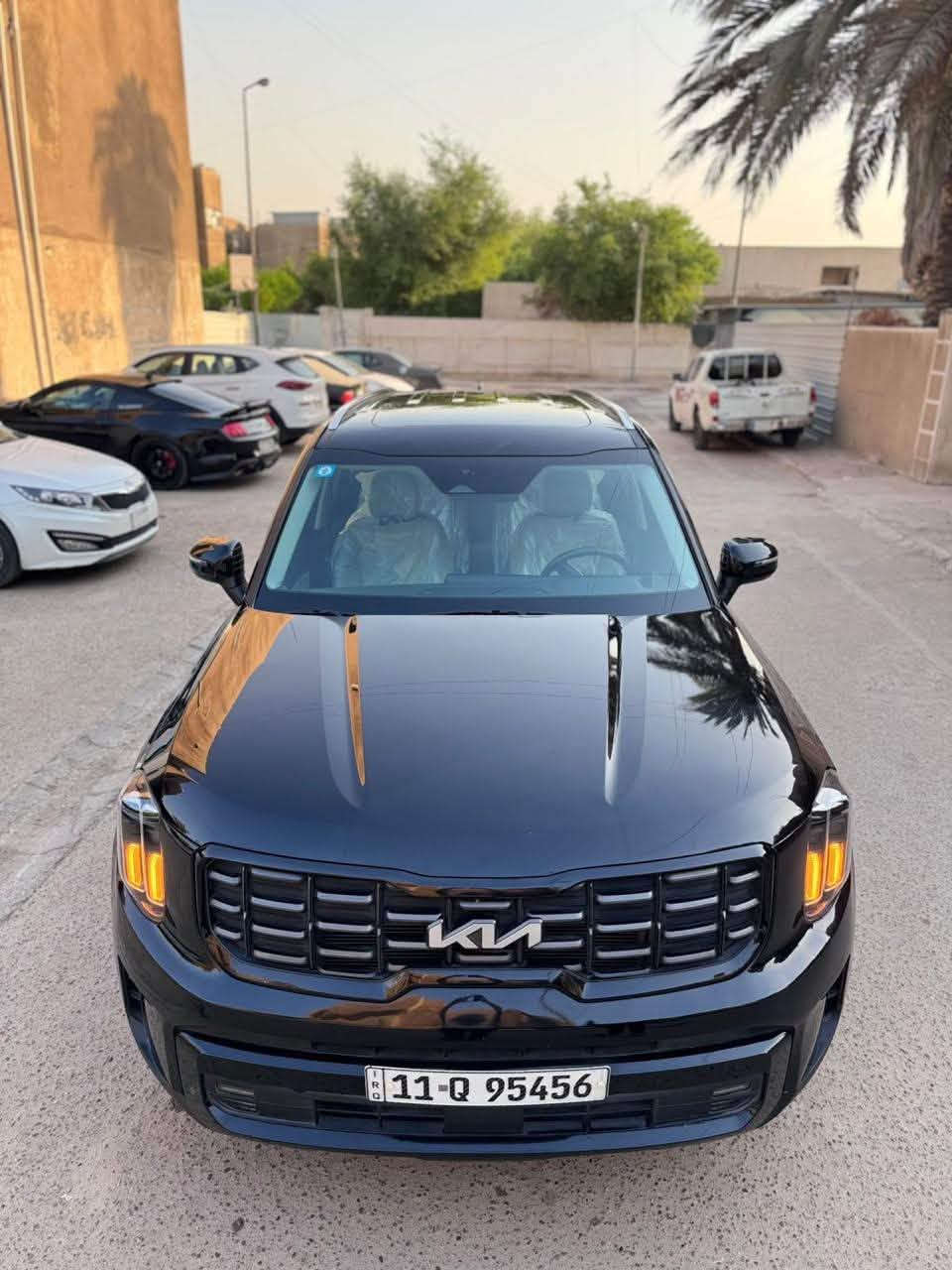 تولورايد وارد امريكي 
موديل ٢٠٢٤ فئة s
سبعة راكب  
محرك ٣٨٠٠
العداد ١٨٠٠٠ ميل 
بدون ايرباك 
فتحت سقف سلايد 
رادار امامي 
توقف ذاتي 
حساسات نقطة عمياء 
تحكم ستيرن 
هزاز ستير *********** السعر 29500
