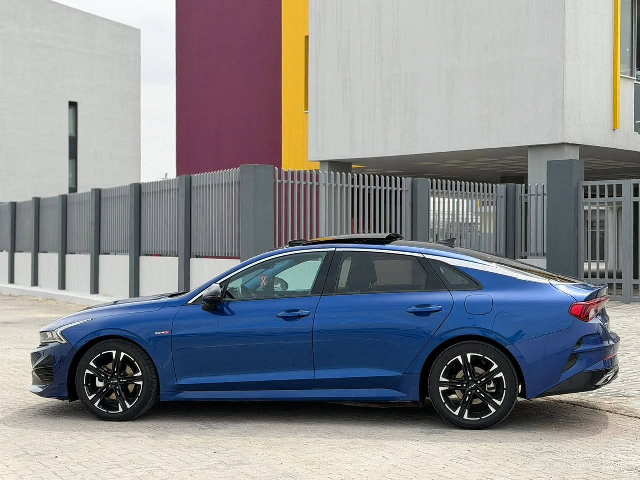 السلام عليكم 
كيا K5. موديل 2022
وارد امريكي.  صور ضرر بلمنشور
فول مواصفات 1/1. جيتي لاين
معروفه مواصفات جيتي لاين
رقم شمالي. جاهزه السياره تبريد كير محرك حداديه تخم تاير. ماشيه 43m   
مكاني بصره
للبيع و مراوس
***********
