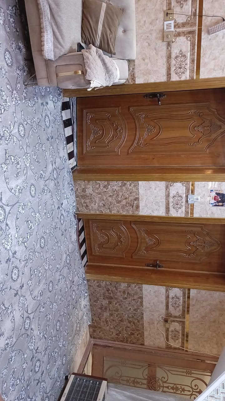 للبيع دار طابق واحد فول بناء درجة أولى المساحة ٢٣٠ م موقع مميز مجاور اسواق ام البنين ع التجاري رقم العقار 25568
الاتصال على الرقم *********** واتساب
