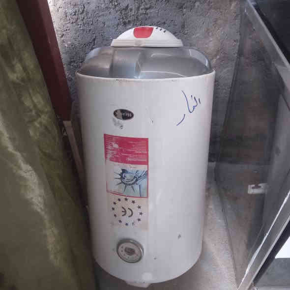 سنك ١١٠ الف
كيزرات واحد ٧٥ الف
الصغير ٥٠ الف 
الرمانه ***********
