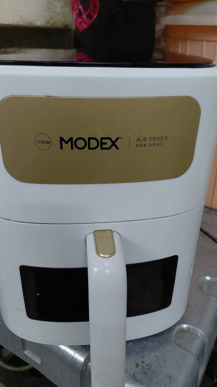 مبرده رايديها ب ٧٥ وبيه مجال بسيط
قلايه حجم 6ونصً لتر للبيع رايديه35 وبيه مجال بسيط 
مليكانه مثل صور اذ ويا رنكلايت قفل ٤٠. واذ كل وحده وحد المليكان ب ٢٥ ورنكيلرت ٢٠
مكاني كاضميه ولايوجد توصيل


**إذا كنت صاحب هذا الإعلان وتريد حذفه لأي سبب، رجاءا أرسل رسالة إلى الدعم الفني**