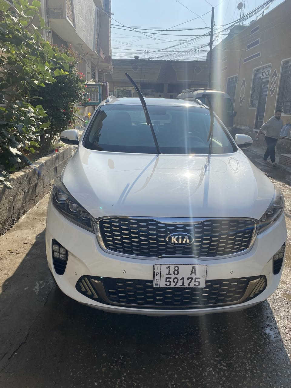 السلام عليكم سورنتو للبيع 2019رقم بابل بيه بس بارد قليل بل باب الخلفي والسونار موجود بل منشوره ***********والسعر 250وبيه مجال
