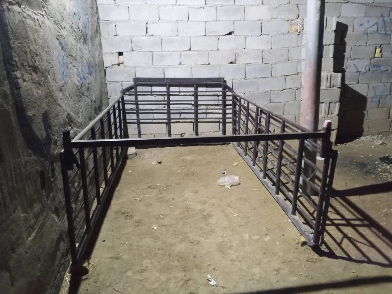 سلام عليكم محجر ل بيع. مكلف ب نشر ‏‪***********‬‏
