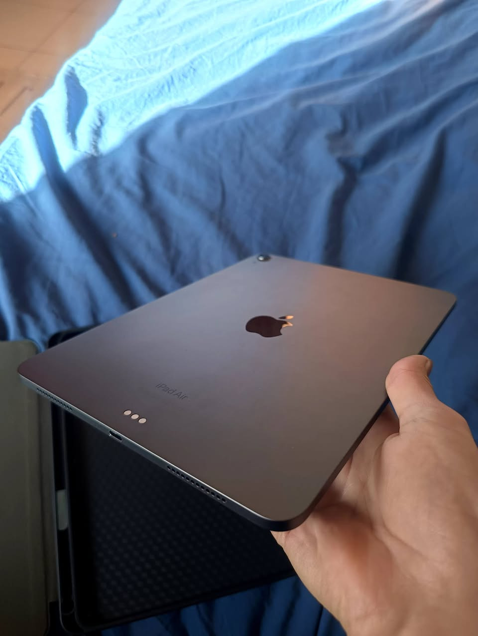 ايباد اير جيل خامس ذاكرة 256 مع القلم جيل ثاني
مع الشاحن الاصلي  
بطارية 89

لو عايز تشتريهم سيب كومنت وانا حبعتلك وان شاء الله نتفق وتتم على خير 🤍


**إذا كنت صاحب هذا الإعلان وتريد حذفه لأي سبب، رجاءا أرسل رسالة إلى الدعم الفني**