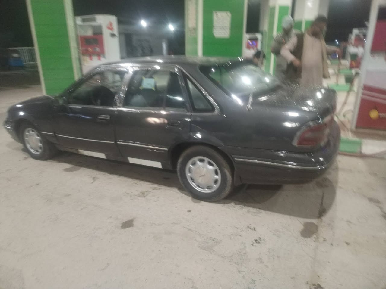 السلام عليكم برنس مديل 93 رقم نجف سنويه الفين 30  البيع العنوان البصرة بني منصور السعر28 وبيه مجال حك الجيه***********
