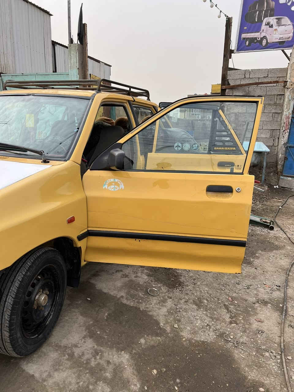 يا الله سلام عليكم سايبه للبيع موديل 2012 ￼ ارقام نكليزي  سنوية بسمي تحويل ثاني يوم سيارة مكفولة كفالة عامة مكينة جديدة شاد اله باتري جديد تخم تاير جديد كهربائيات كلها شغالة  سيارة مابيه اي نقص مكاني بغداد حسينية المعامل رقمي ***********  سعره30 ورقة وبيه مجال  حك الجيه ￼
