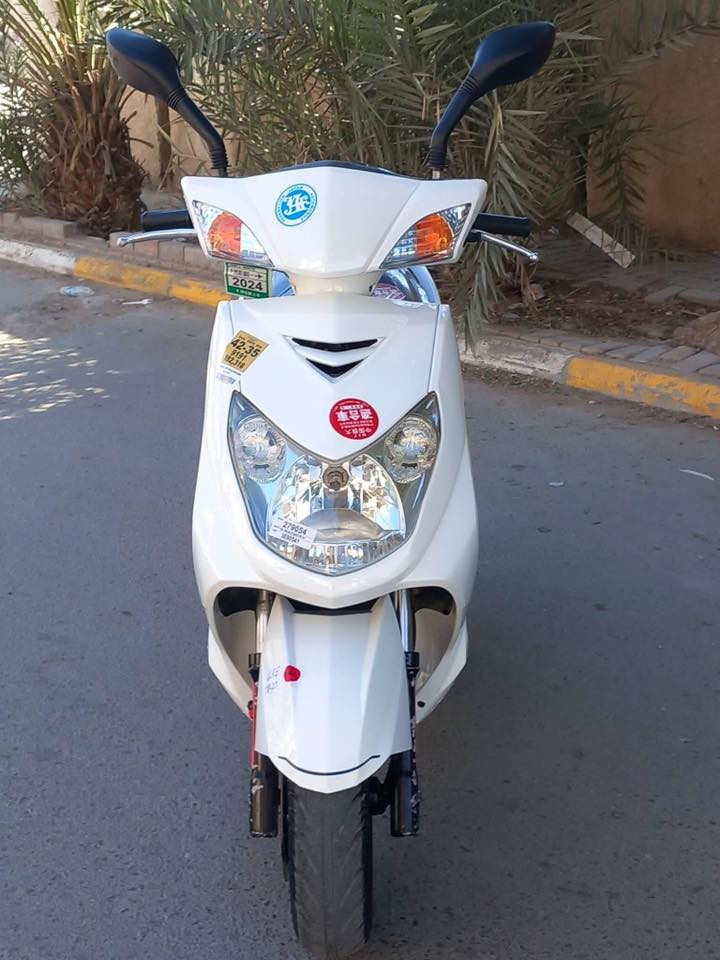 سلام عليكم
دراجه سكنس فحل  للبيع رمبه صارلها شهرين من نازله من الرمبه

سكليتر خطين دراجه شلعه معدل كهربائيات كلها شغاله جديده تايرات جديده اي نقص مابيهه

جيب فيتر وتعال افحص 

العنوان الزعفرانية  الاستفسار الاتصال على الرقم ***********
