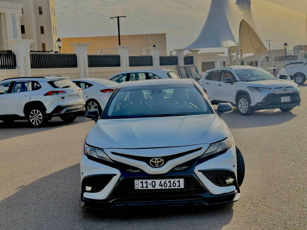 السلام عليكم
تويوتا كامري  موديل ٢٠٢٣ اصل TRD
V6 تو كلر
مواصفات  كامل TRD رادارات جانبي وامامي وخلفي كت كامل واكزوز رياضي 
 شاشة جبيرة ويل 19
ماشيه ٢٥  ميل
رقم بغداد بأسمي
حادثها بنيد  فقط
مكانها بغداد او الانبار حسب التواجد
