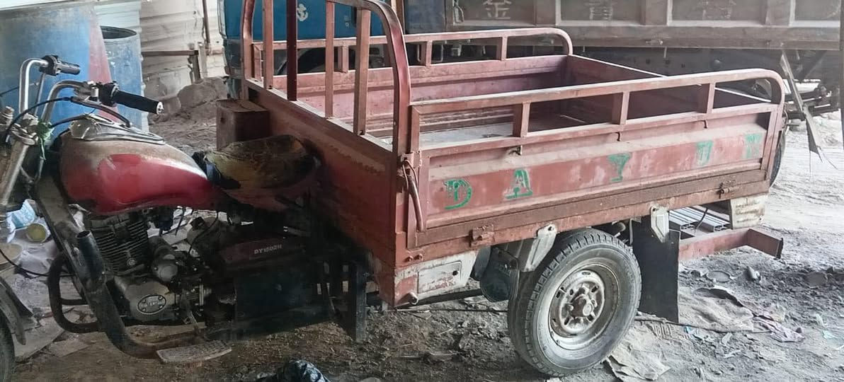 سلام عليكم ستوته لبيع اوراق كامله شقاله هندر واحد لسعر 800وبيه مجال مكاني كرمه علي رقم ***********
