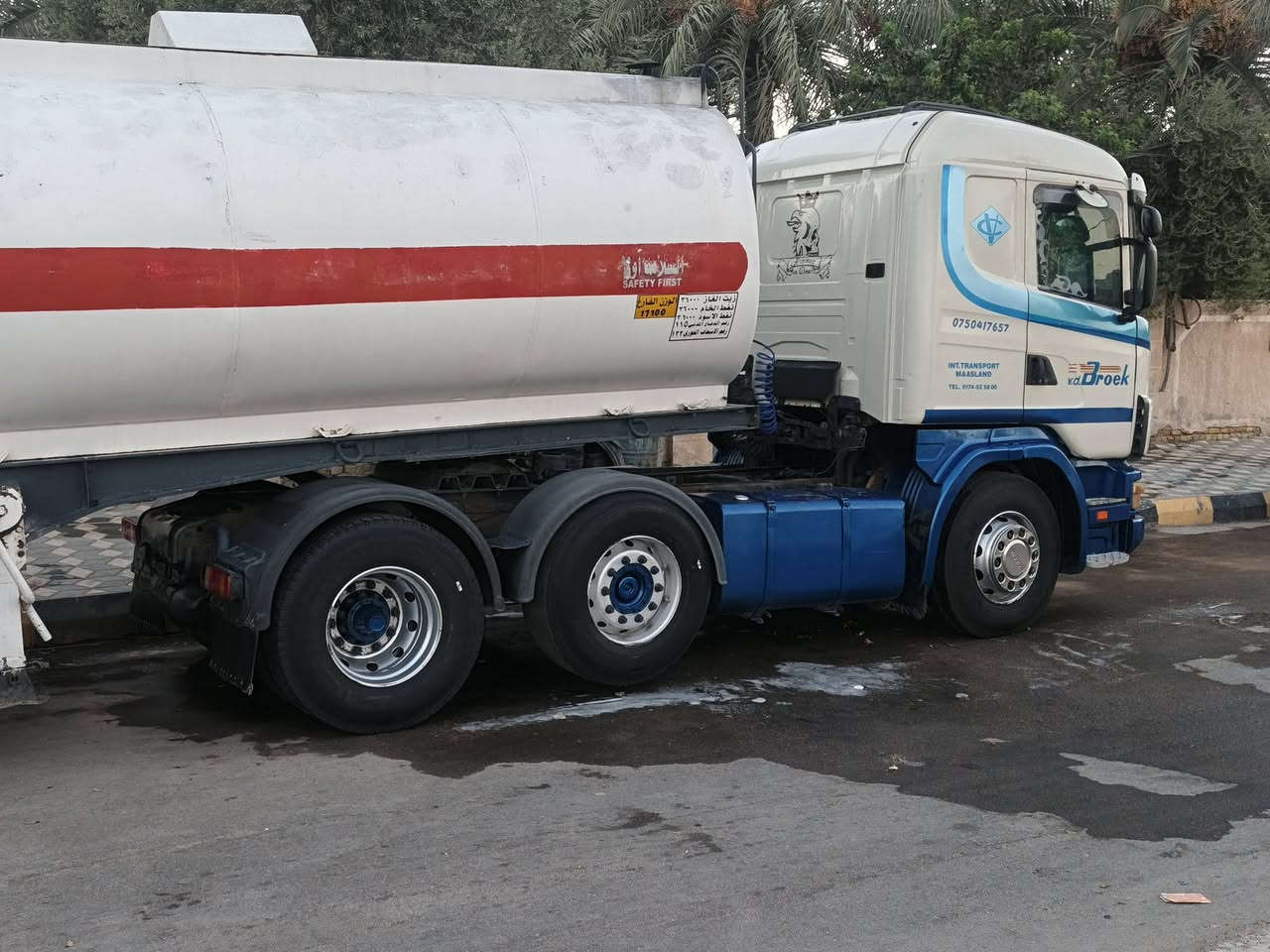 السلام عليكم سيارة سكانيا  موديل ٢٠٠٢ للبيع سنوية الى ٢٠٢٧ تكيال الى ٢٠٢٧ جي بي اس غير معتمدة علة اي شركة مكينة انجكتر لا تبخير ولا تنقيص للستفسار الاتصال على الرقم 
***********
