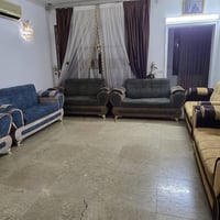 قنفات مستعمله للبيع العنوان الكراده  السعر 150للا ستفسار  التواصل مع ه...