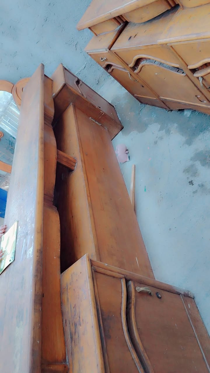 جربايه تاج ميز توليت للبيع، ٥٠قفل حله ابو خستاوي شارع سيد علي بدون تخت، ***********
