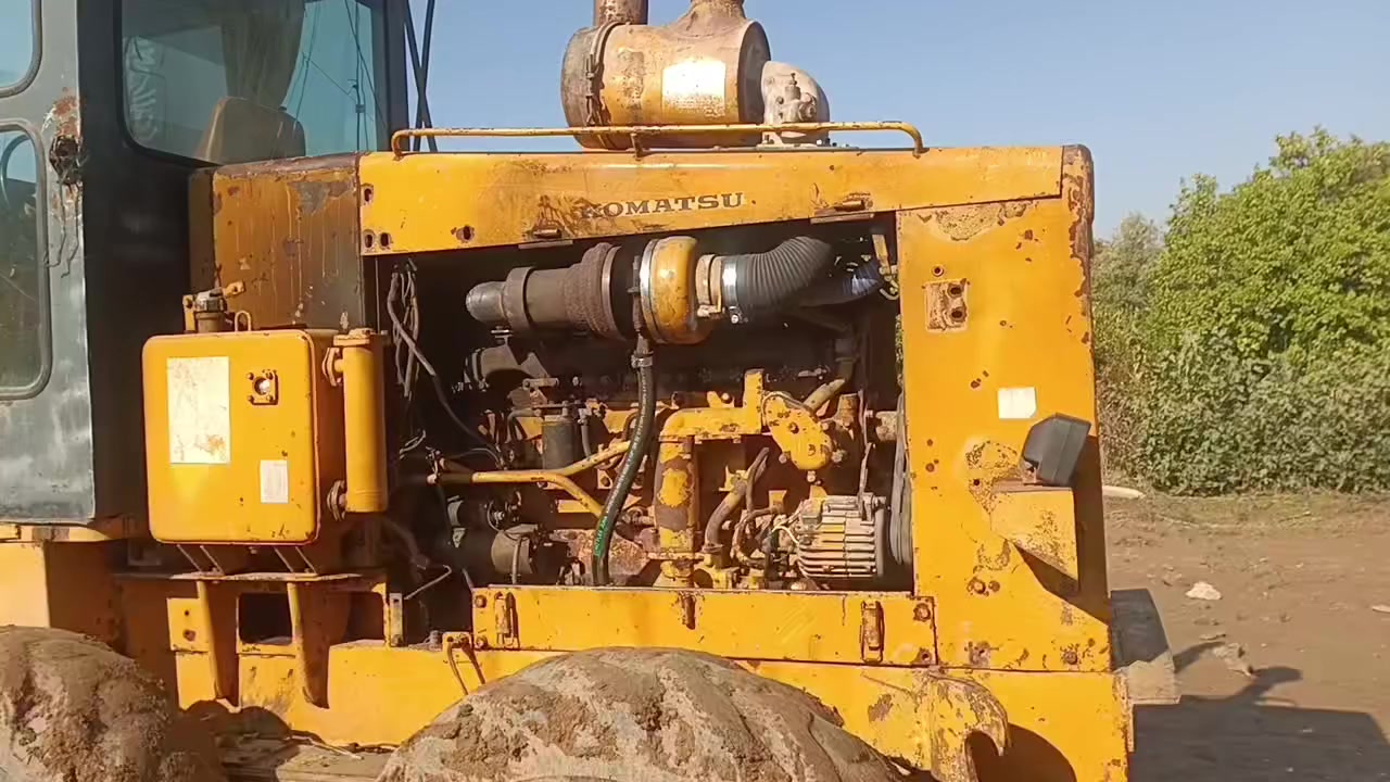 كوماتسو موديل 97
جاهزه للعمل بدون نقص محرك سوبر مكفول محرك مافتوح شركه
***********
السعر 280$
