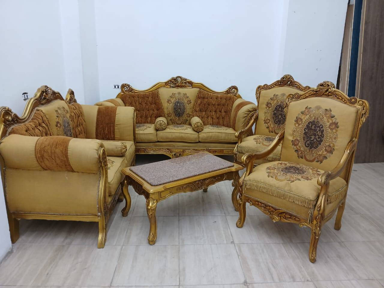 خصم على أول طلب لك الآن بسم الله توكلنا على الله انتريه مودرن كنبتين وكرسين وترابيزة بحالة ممتازة 5200.  للتواصل 01092571392


**إذا كنت صاحب هذا الإعلان وتريد حذفه لأي سبب، رجاءا أرسل رسالة إلى الدعم الفني**