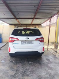 سورنتو • ٢٠١٥ • ٦ سلندر