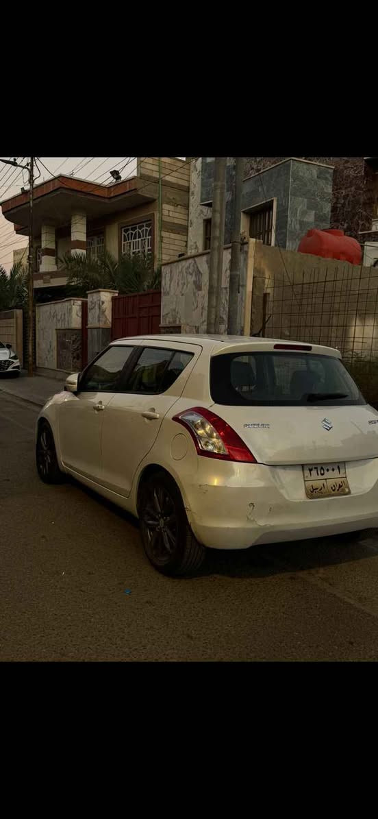 سوزوكي سويفت هاتشباك 2014 خليجي

سيارة استخدام شخصي 
مكينة جيدة ( محرك 1400)
ياباني السيارة اصل
كير جيد
تخم تايرات جديدة
كهربائيات السيارة كلها تعمل
تحكم مقود ، 
مثبت سرعة ، 
بصمة ودخول ذكي
بصمة ابواب وبصمة جنطة

السيارة ماشية 145 الف كيلو
رقم اربيل ( ملاحظة منتهية السنوية تحتاج تجديد)
باسم معرض كردي معروف

السيارة نظيفة 
مكان السيارة البصرة 

سعر السيارة ٦٨ ورقة وبيها مجال بعد المعاينة
رقم التواصل :*********** البصرة, العراق

