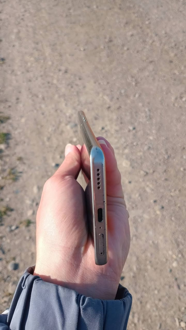 سلام عليكم
للبيع هونر X9B
ذاكره 256 
جهاز بلادي 
فقط مفطره شاشه كله شغال 
سعر 160 الف قفل


**إذا كنت صاحب هذا الإعلان وتريد حذفه لأي سبب، رجاءا أرسل رسالة إلى الدعم الفني**