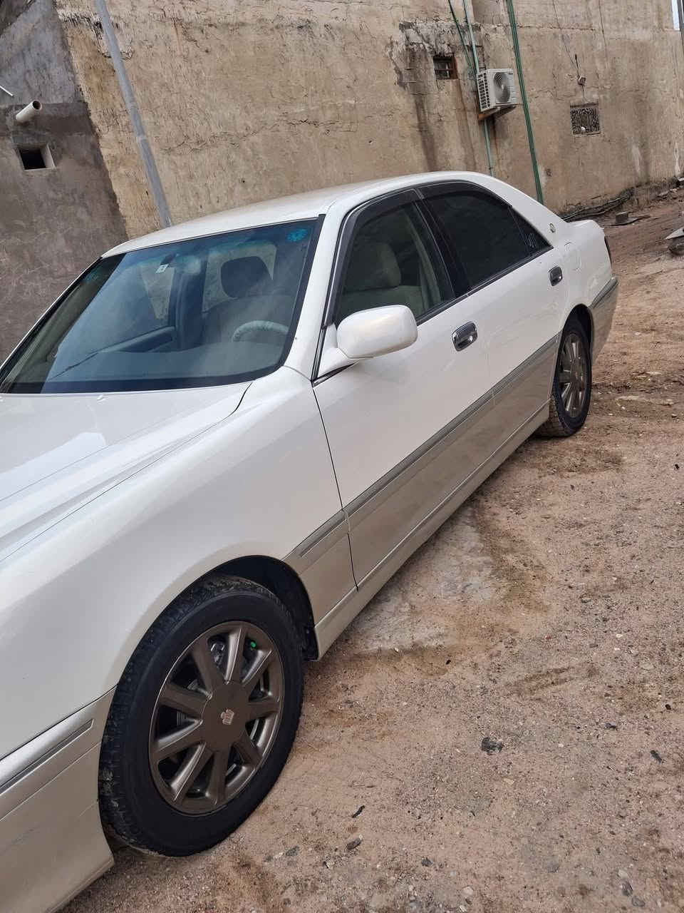 سلام عليكم، جنون ٢٠٠٢ كرستال ٣دكم خضراوي كفاله عامه يابان عراق بدون تفصيخ دخول جديد بيه فقط جراد مكانات بلقماره بدون صبق السياره كفاله، رقم بصره سنويه ورقام صار شهر من استلمت السعر 152 العنوان بصره ابي الخصيب *********** /٠٧٨٠٥٦٥٦٦٥
