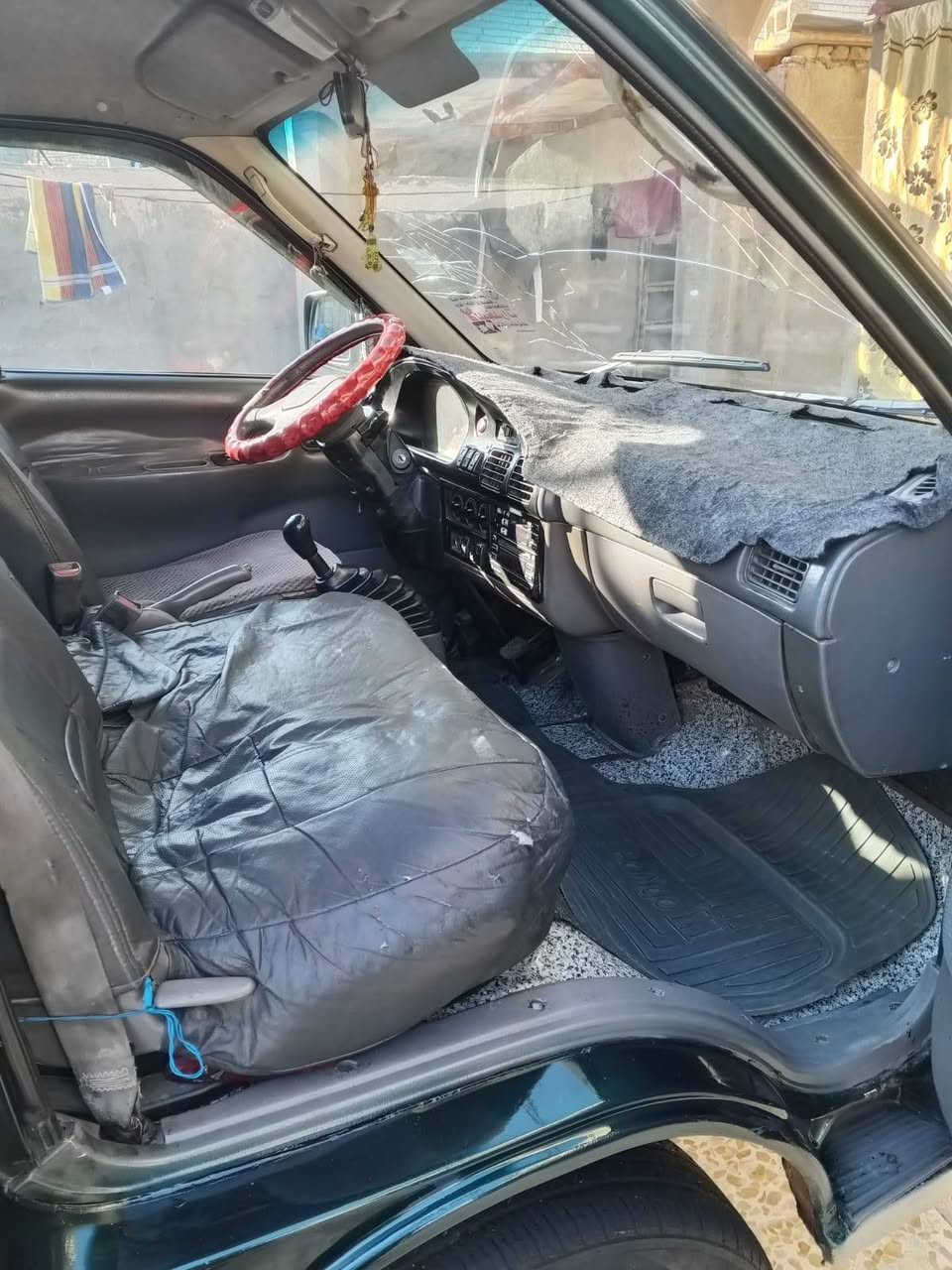 السلام عليكم
كيا بريجو موديل 97 كير مكينه اكسن كفاله
شواصي الامام تصليح درجه اولى خلفي بلاد
كشر قطره صبغ مابيه 
السعر 95 وبيه مجال       
الهاتف ***********
