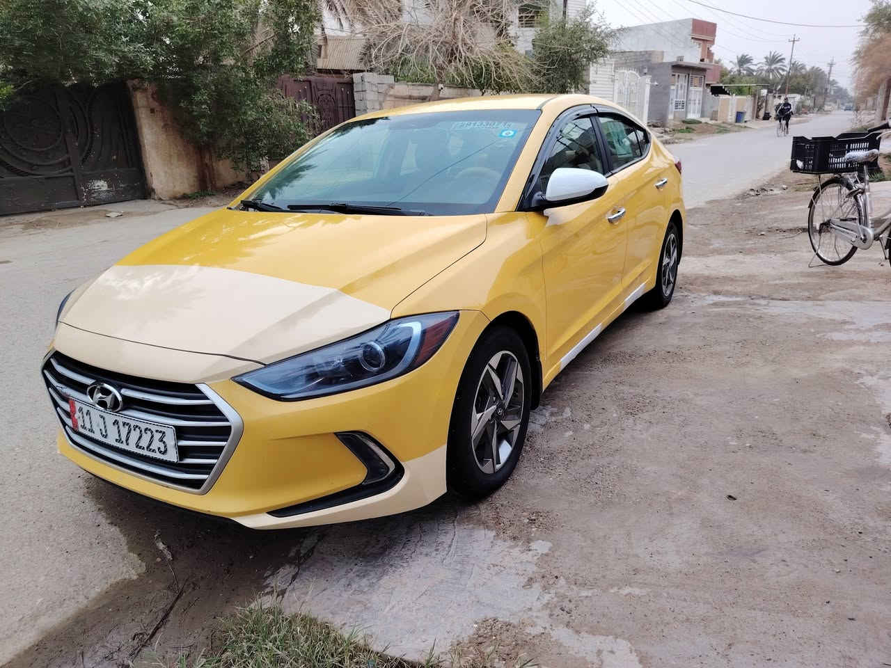 فول مواصفات من عدا الفتحه
رقم بغداد انكليزي سنويه ل ٣١ خطها جوال محرك كير بالشرط تبريد تدفئه حداديه جديده قبل سبوع مشتغلها ترايها زيرو ضرر موضح بالصور السياره بسمي تريد تحويل تريد وكاله سعرها 120 وبيها مجال 
*********** مكان السياره ديالى الخالص
