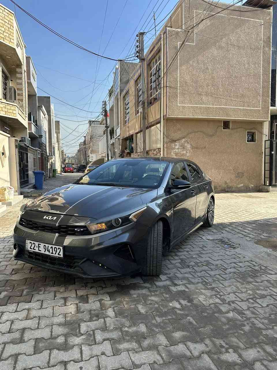 سلام عليكم اخوان فورتي gt 2023
مواصفات السيارة فول 1/1 GT معروفة 
بصمة تشغيل وبصمة ابواب وتشغيل عند بعد
شاحن موبايل وايرلس
اشاير بالمري
شفتات ستيرن 
رادار جانبي
رادار امامي 
حساسات خلفية وتوقف ذاتي عند وجود جسم قريب
زر اوتو هولد
مثبت سرعة
مانع انزلاق
تبريد قطعتين ومناخ منفصل
شاشة حجم 9 انج 
كشنات جلد مطعمة بقماش وعليها ختم GT
كشنات تدفئة تبريد تحكم
فتحة سقف سلايد
هاند بريك كهرباء
تبريد بيانو
ستيرن حرف D سبورت 
سستم صوت من ماركة هارمن كاردن harman kardon
انارة بالابواب الامامية قابلة لتغيير الالوان +علامة GT عالدشبول مضيئة
وبعد بيها مواصفات ثانية
للاستفسار ***********
الىىىعر 148 وبيها مجال بسيط إن شاء الله 
مكاني بغداد البنوك تحويل مباشر
