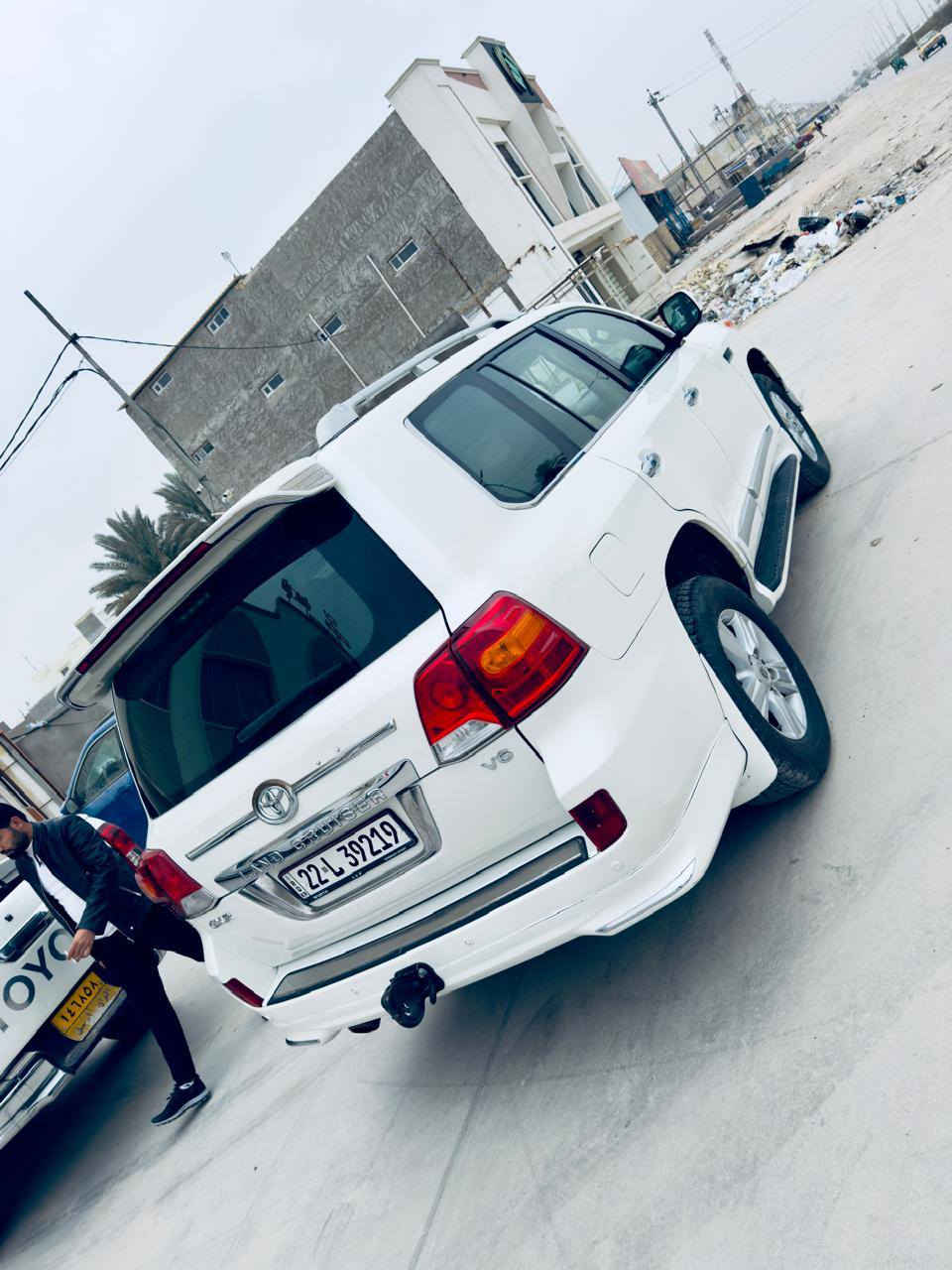 السلام عليكم لاندكروز للبيع 2009 السياره جديده كلش من مكينه كير حداديه تخم تاير كله  جديد ضرر بنيد وجاملغ بدون داخل المكان الحله السعر 265 بيه مجال بيع او مراوس حسب القناعه رقم الهاتف *********** رقم جديد اربيل وكالة أو تحويل
